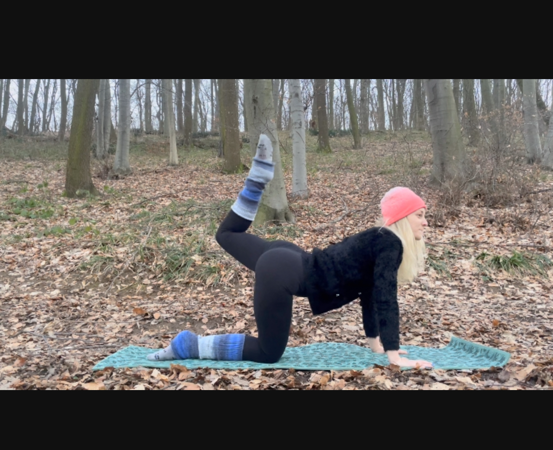 Table pose in the forest